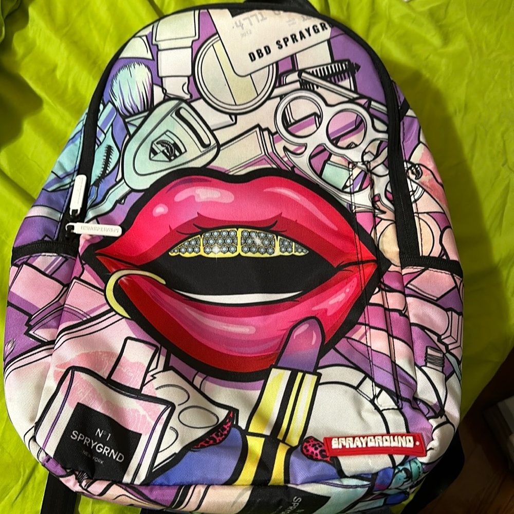 RARE‼️Sprayground Lips 👄 Backpack EUC!!! 🔥🔥🔥